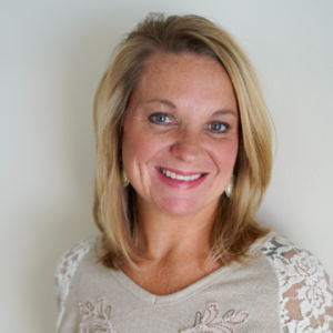 katie-abhold-into-the-woods-founder katie-abhold-into-the-woods-founder